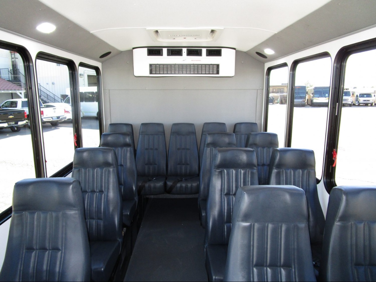 usa minibus rental fleet